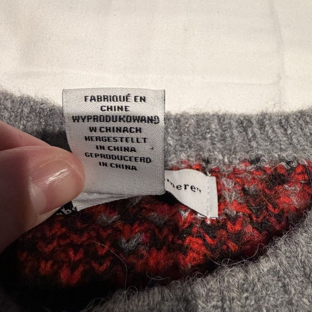 Cupcakes & Cashmere Gray Sweater Red Hearts & Love Script Pattern XS Acrylic Ble - Picture 4 of 9